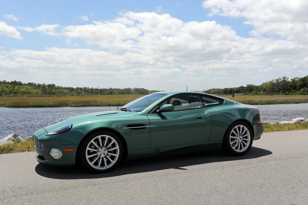 2002 Aston Martin Vanquish 1st Gen - Image 12 of 31