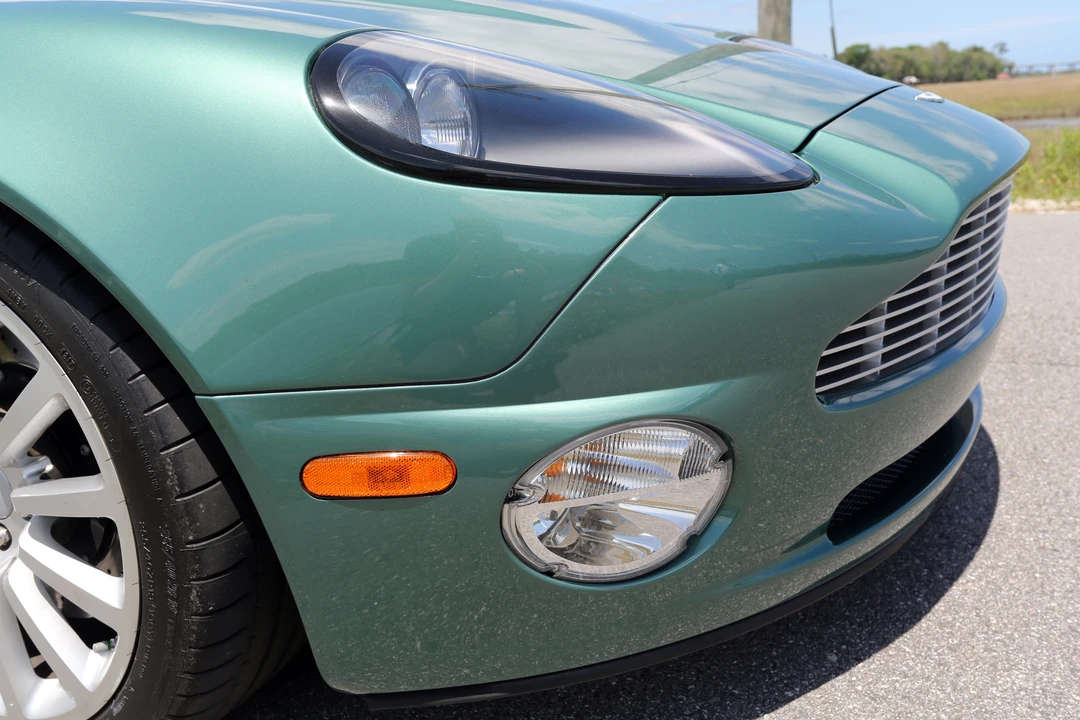 2002 Aston Martin Vanquish 1st Gen - Image 27 of 31