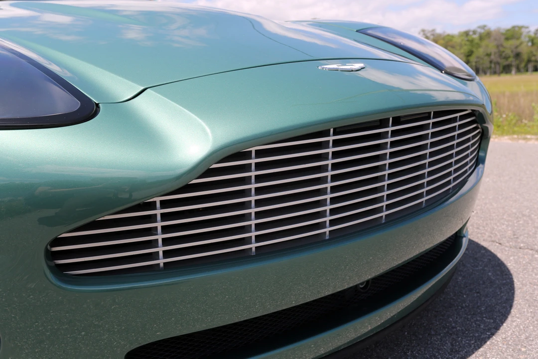 2002 Aston Martin Vanquish 1st Gen - Image 29 of 31