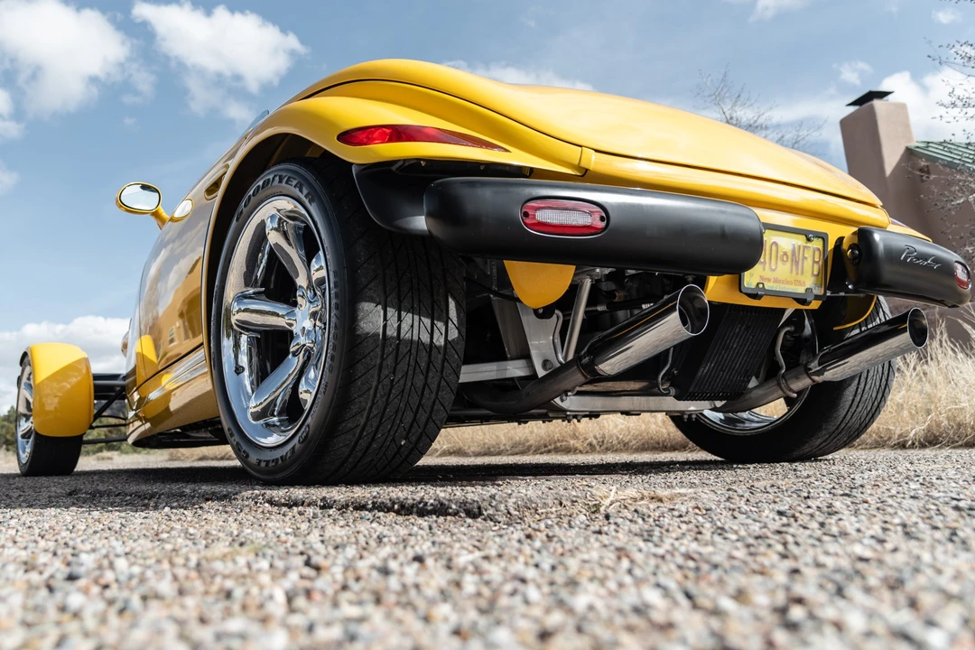 2002 Plymouth Prowler - Image 24 of 31