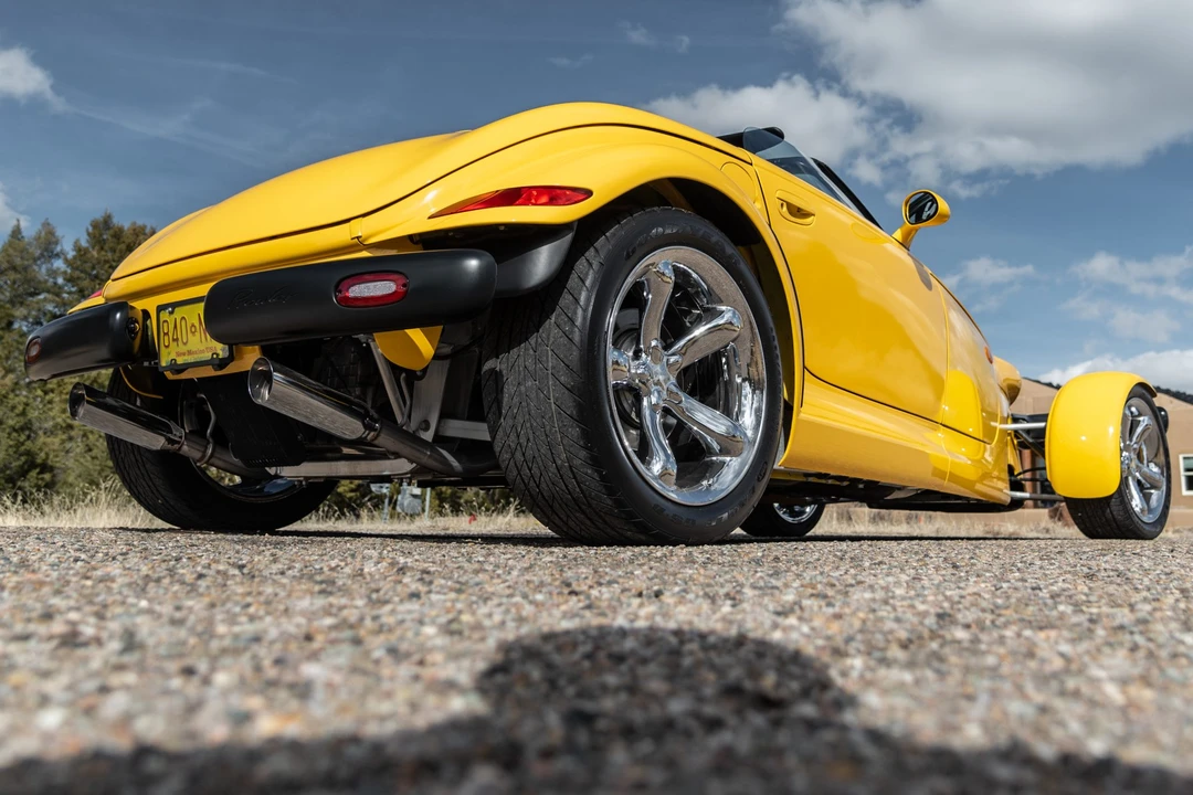 2002 Plymouth Prowler - Image 25 of 31