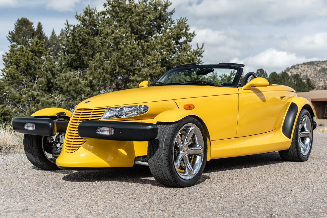2002 Plymouth Prowler - Image 2 of 31