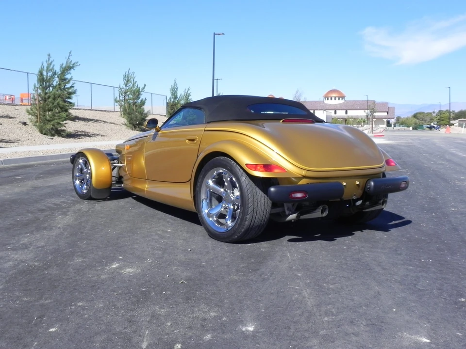 2002 Plymouth Prowler - Image 13 of 31