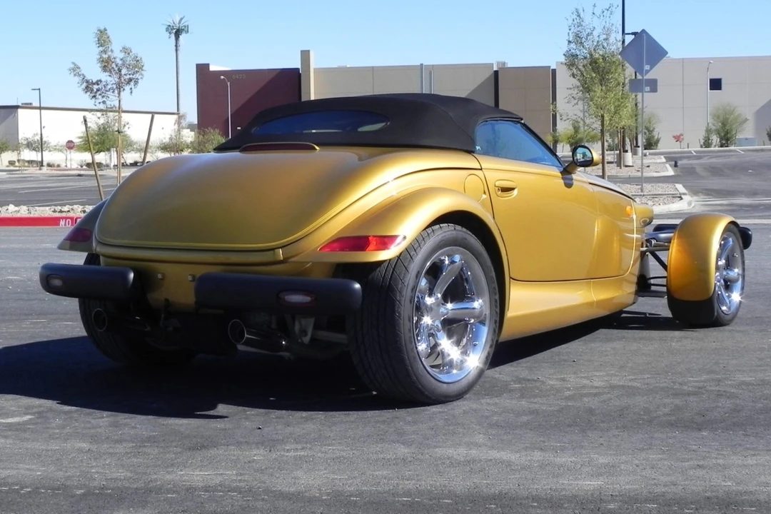 2002 Plymouth Prowler - Image 17 of 31