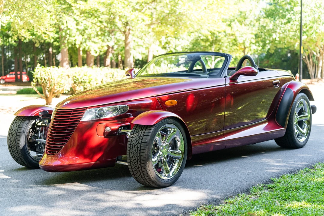 2002 Plymouth Prowler - Image 2 of 31