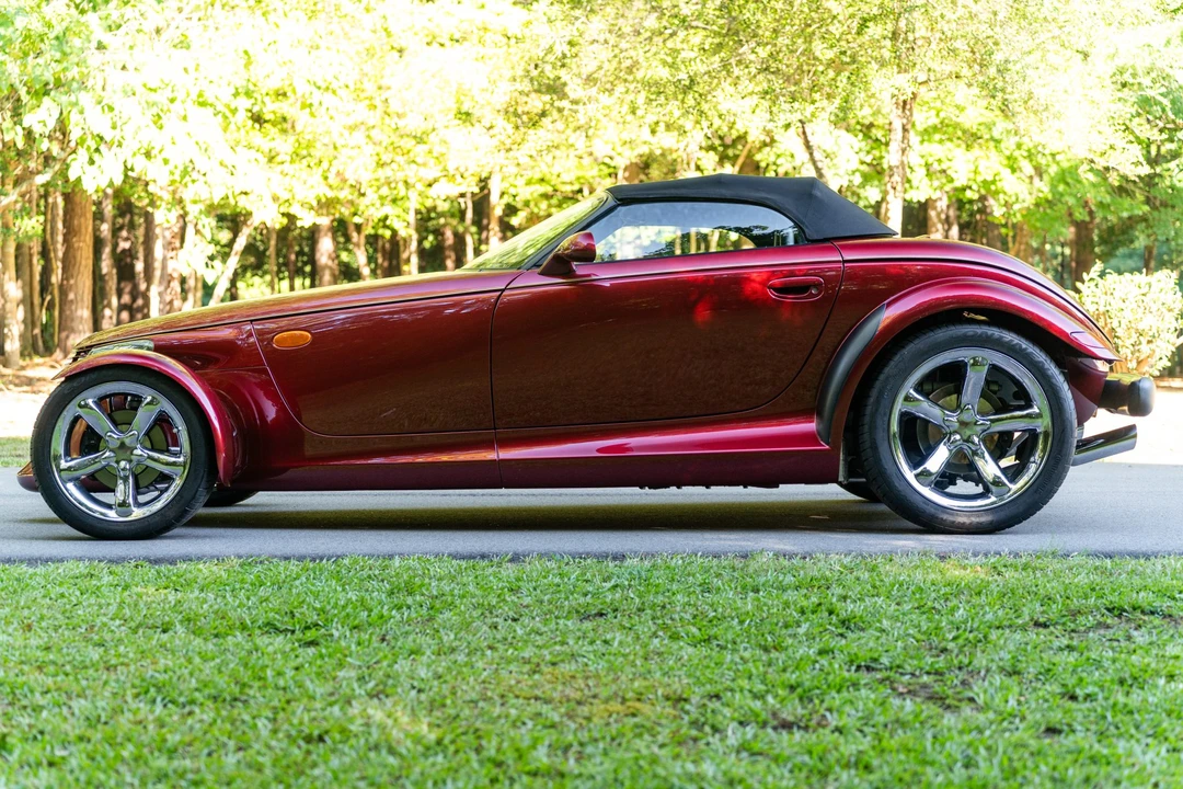 2002 Plymouth Prowler - Image 16 of 31