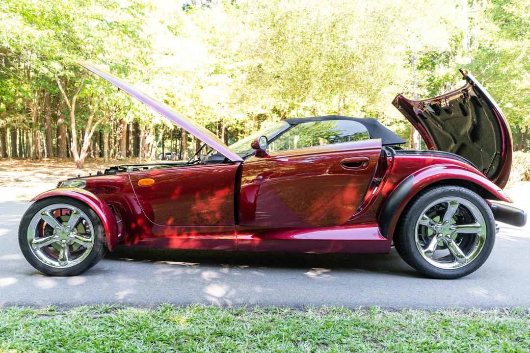 2002 Plymouth Prowler - Image 25 of 31
