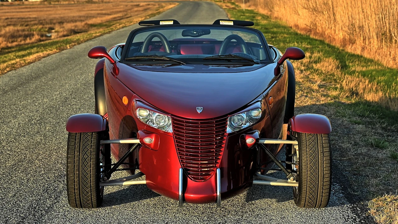 2002 Plymouth Prowler - Image 9 of 31