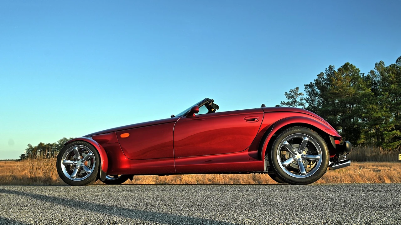 2002 Plymouth Prowler - Image 29 of 31