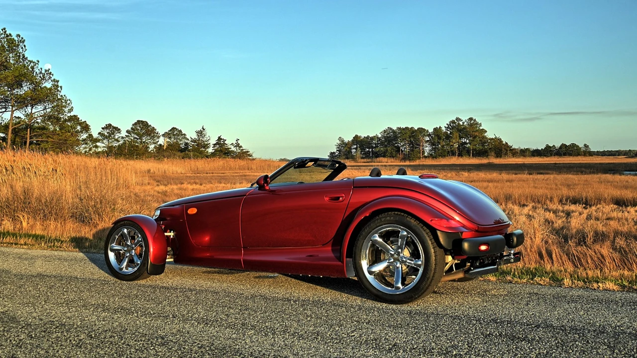 2002 Plymouth Prowler - Image 27 of 31
