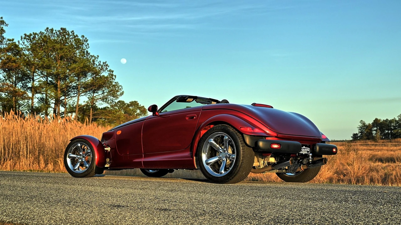 2002 Plymouth Prowler - Image 26 of 31
