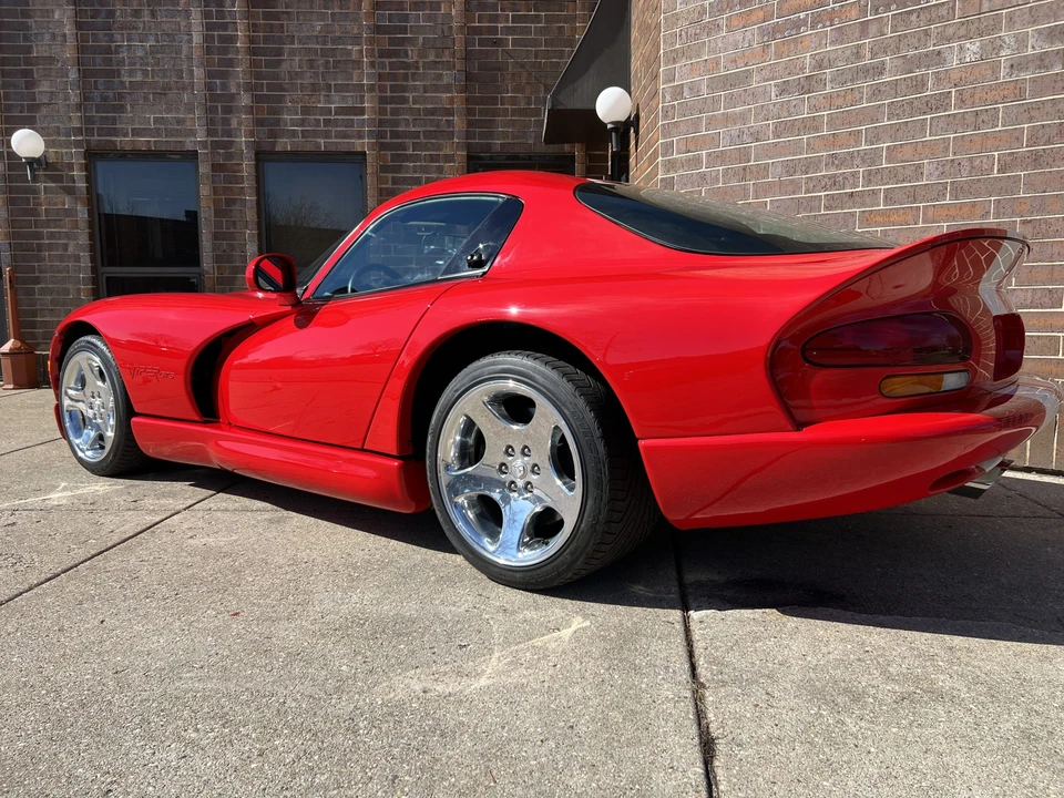 2002 Dodge Viper GTS 2nd Gen - Image 6 of 31