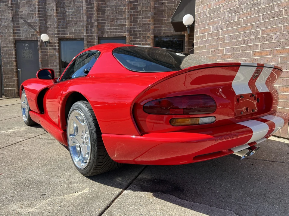 2002 Dodge Viper GTS 2nd Gen - Image 7 of 31