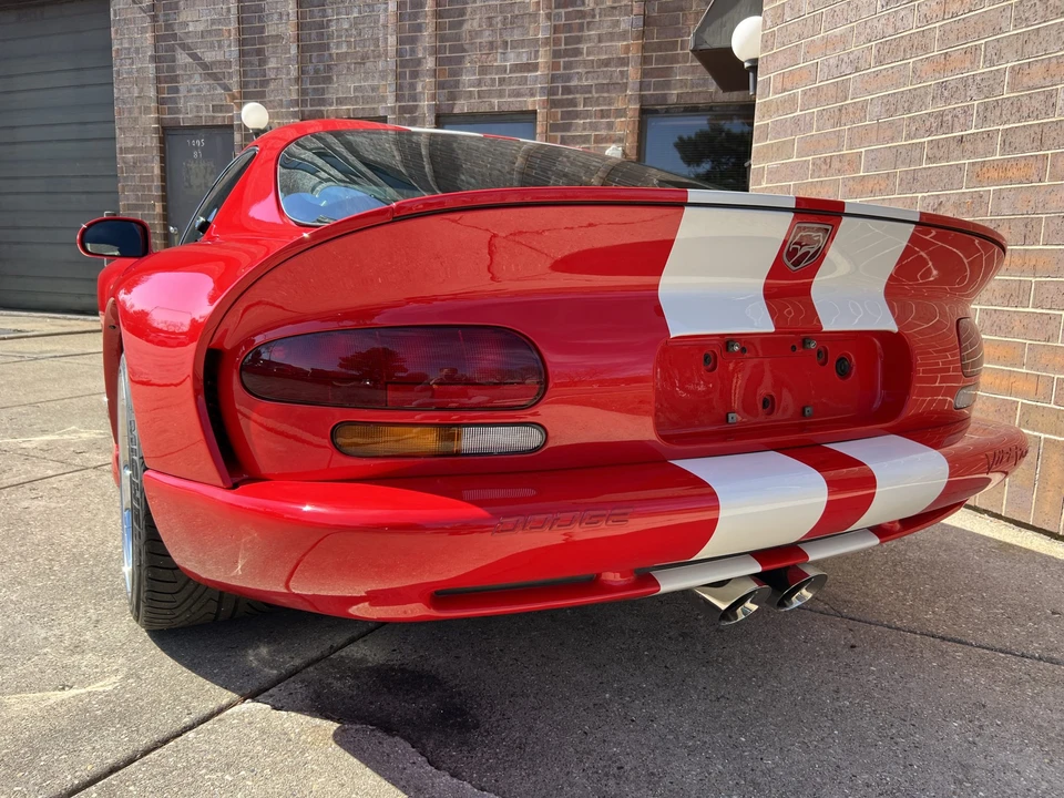 2002 Dodge Viper GTS 2nd Gen - Image 8 of 31