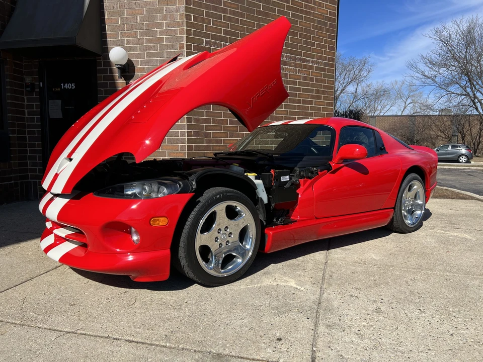 2002 Dodge Viper GTS 2nd Gen - Image 19 of 31
