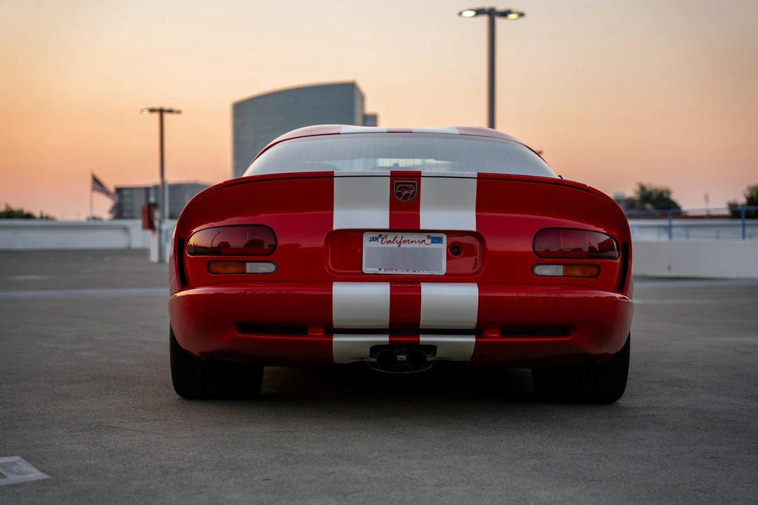 2002 Dodge Viper GTS 2nd Gen - Image 14 of 31