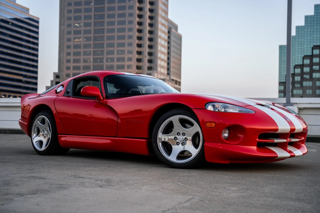 2002 Dodge Viper GTS 2nd Gen - Image 8 of 31