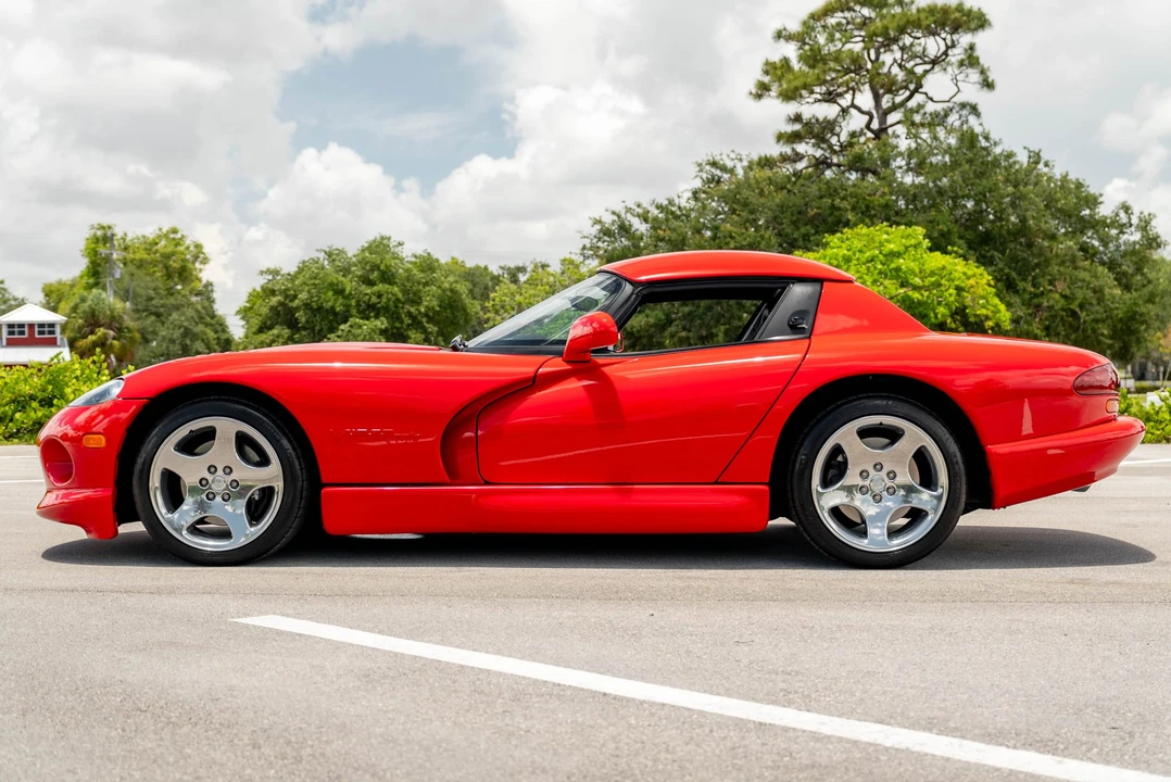 2002 Dodge Viper 2nd Gen - Image 18 of 31