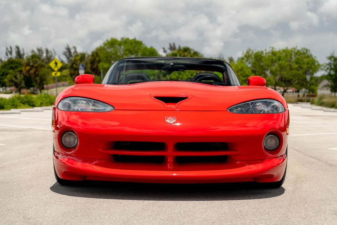 2002 Dodge Viper 2nd Gen - Image 3 of 31