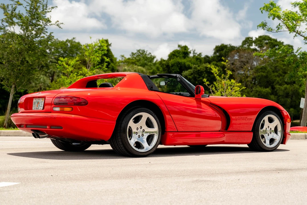 2002 Dodge Viper 2nd Gen - Image 11 of 31