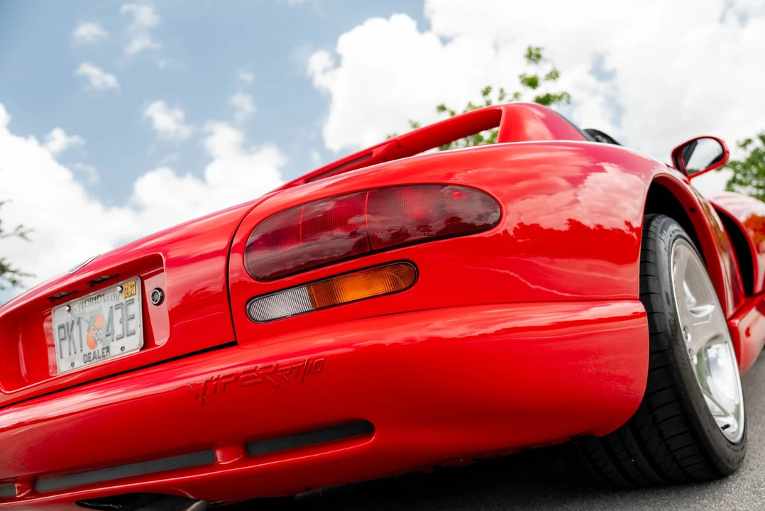 2002 Dodge Viper 2nd Gen - Image 27 of 31