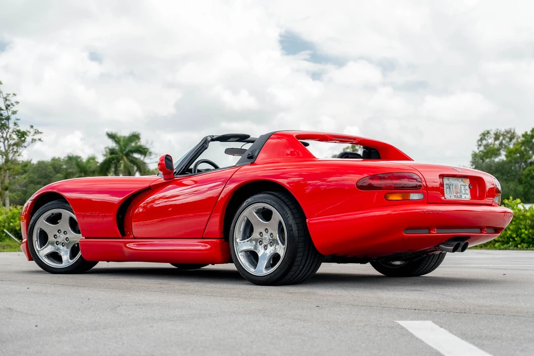 2002 Dodge Viper 2nd Gen - Image 14 of 31