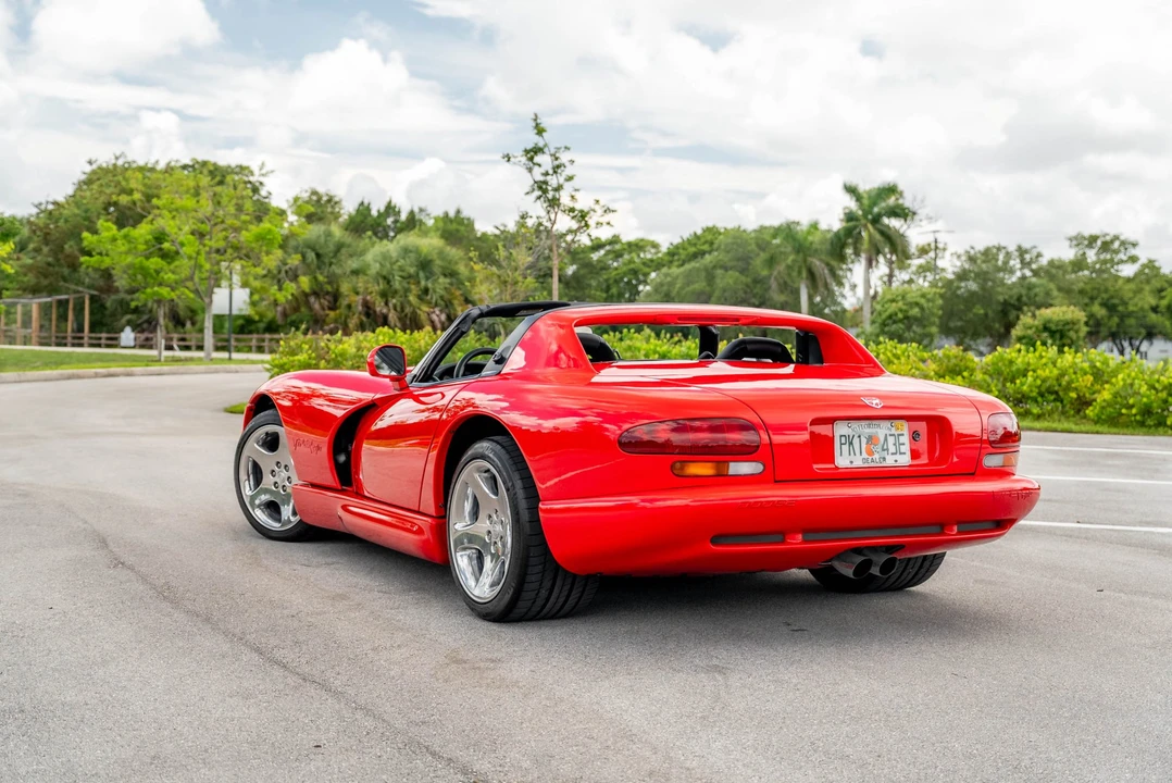 2002 Dodge Viper 2nd Gen - Image 13 of 31
