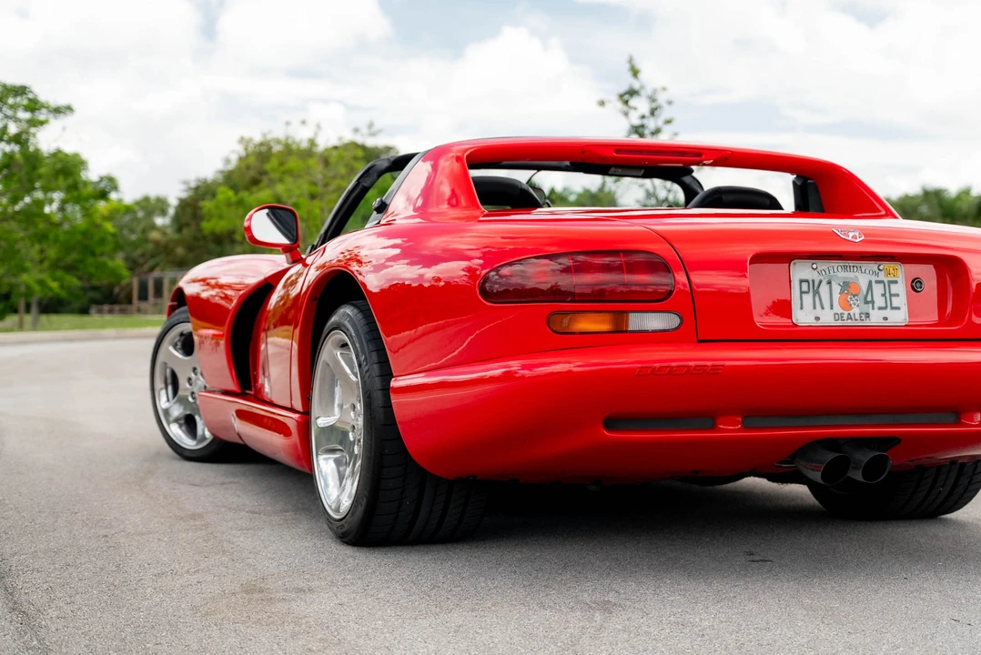 2002 Dodge Viper 2nd Gen - Image 29 of 31