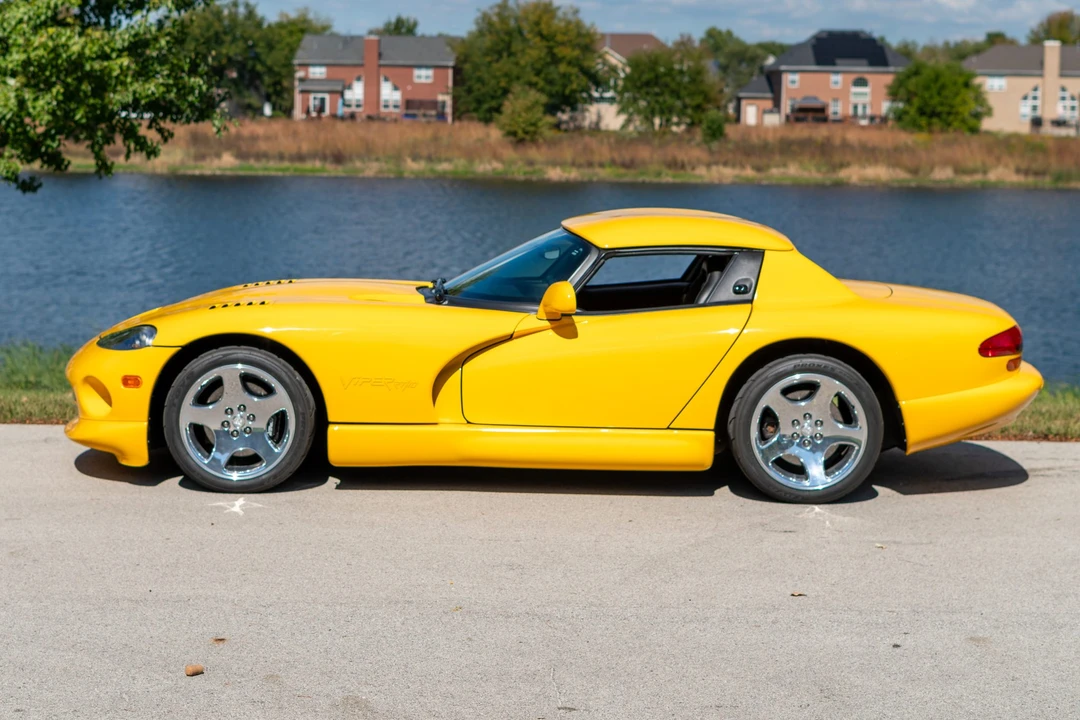 2002 Dodge Viper 2nd Gen - Image 12 of 31