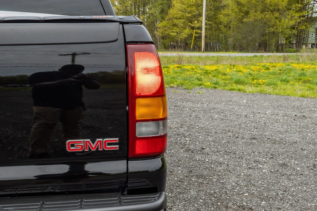 2002 GMC Sierra 2nd Gen - Image 16 of 31