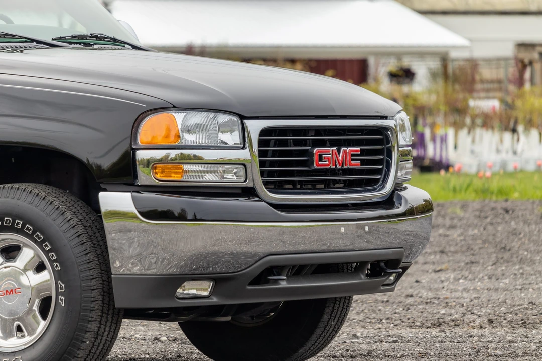 2002 GMC Sierra 2nd Gen - Image 10 of 31