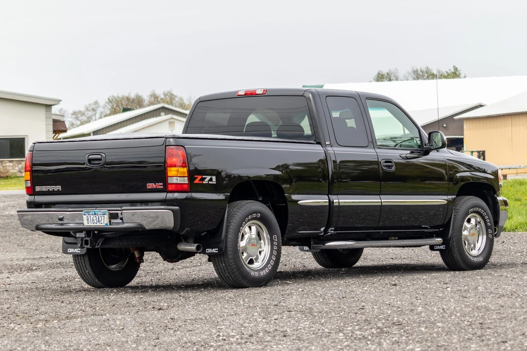 2002 GMC Sierra 2nd Gen - Image 6 of 31
