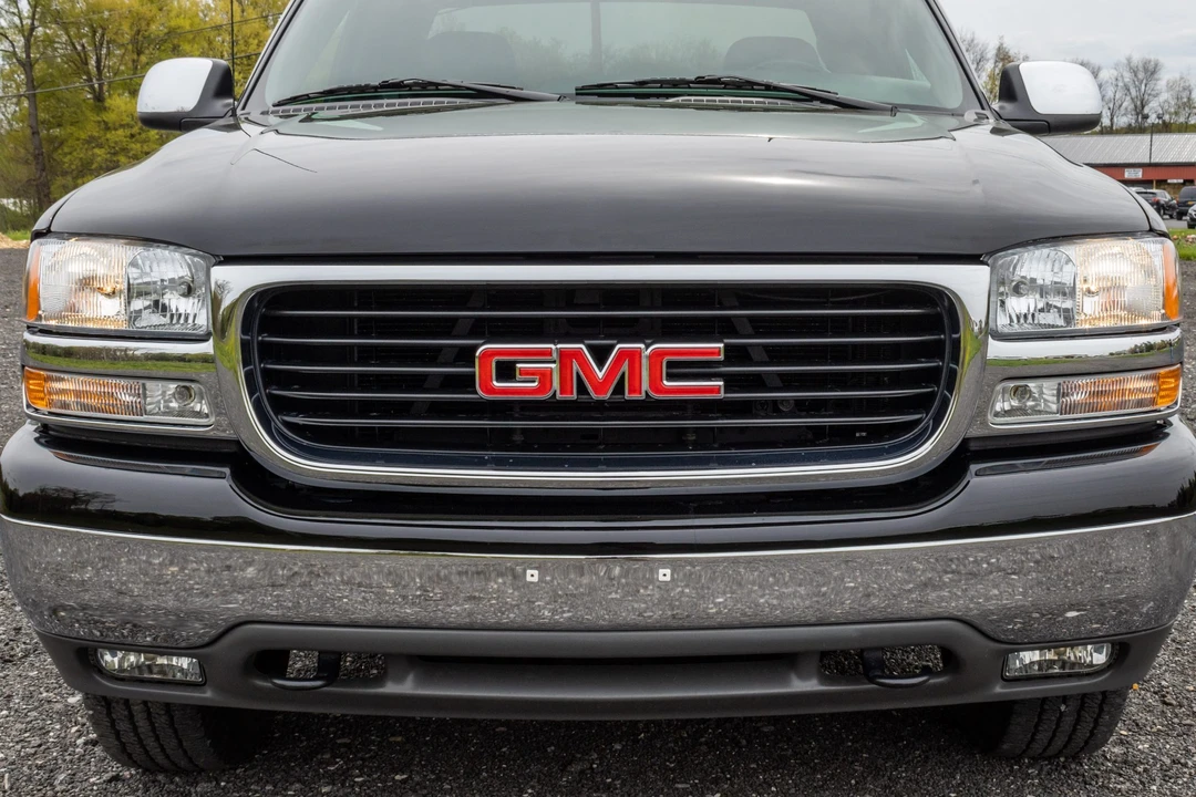 2002 GMC Sierra 2nd Gen - Image 11 of 31