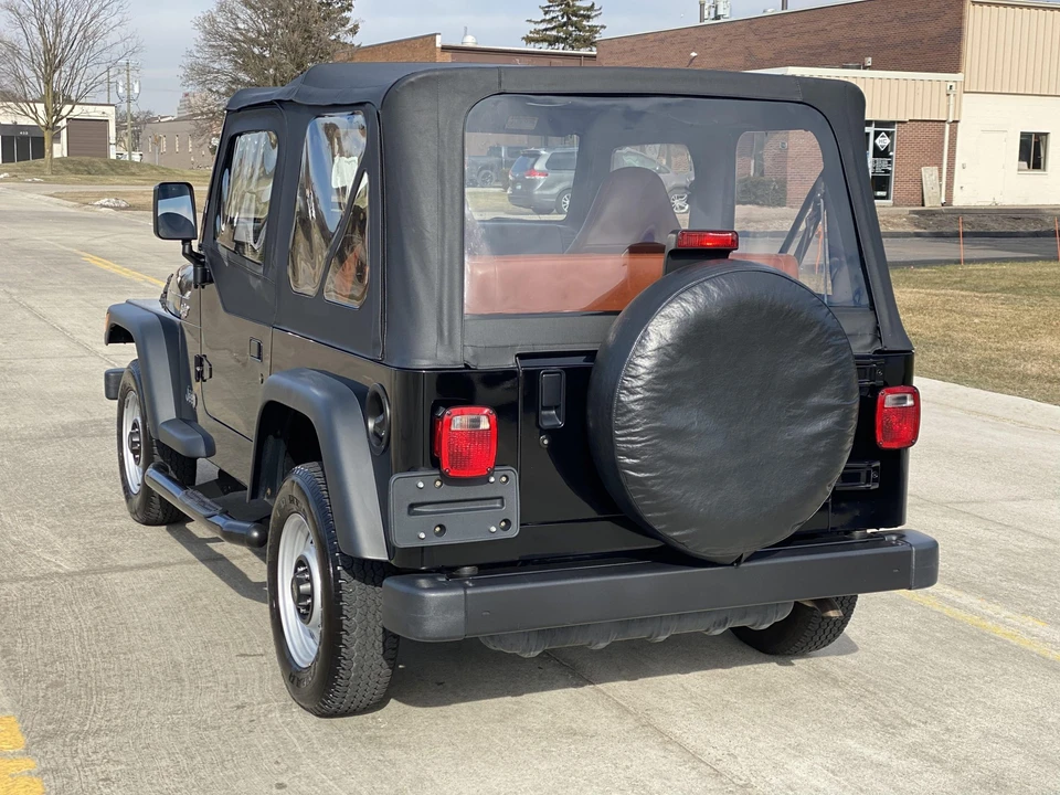 2002 Jeep TJ Wrangler - Image 10 of 31