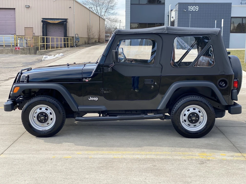 2002 Jeep TJ Wrangler - Image 24 of 31