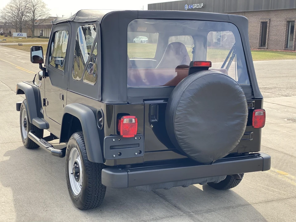 2002 Jeep TJ Wrangler - Image 27 of 31