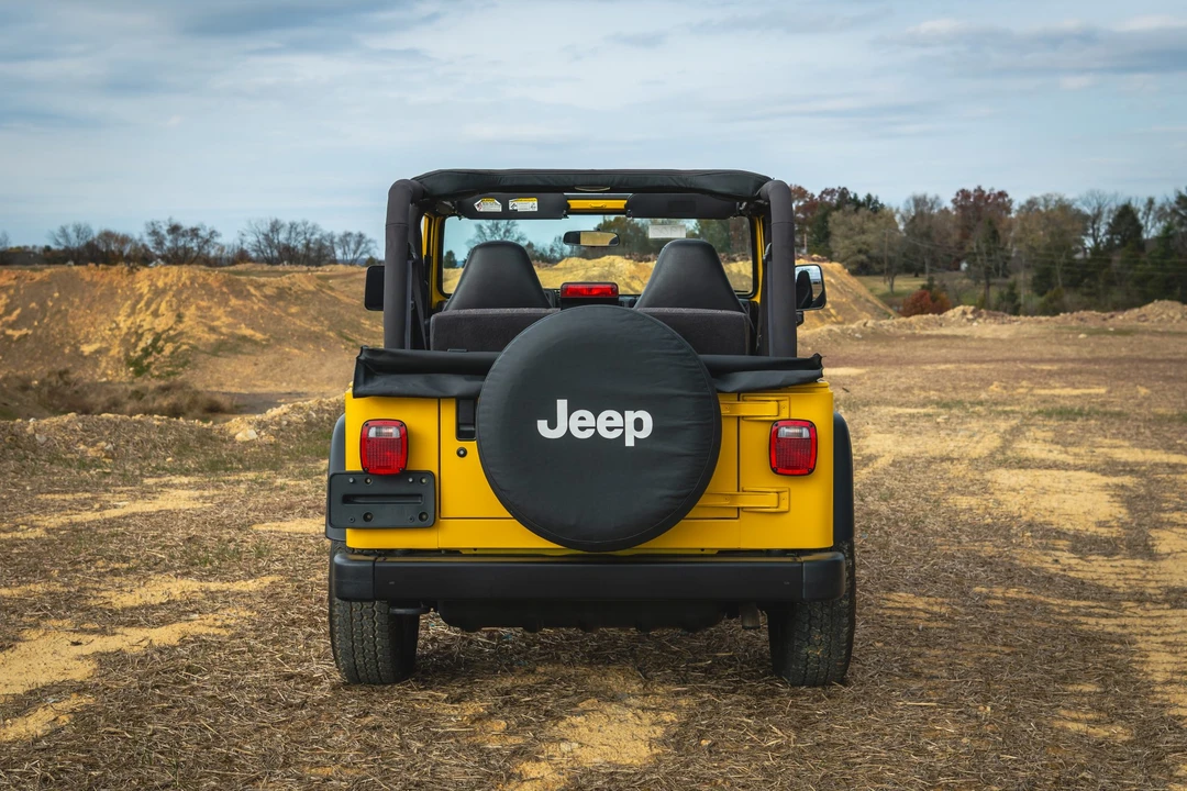 2002 Jeep TJ Wrangler - Image 16 of 31