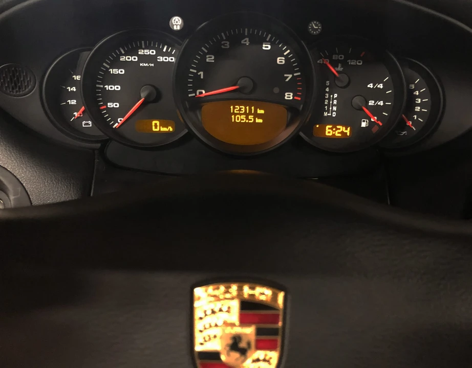 2002 Porsche 996 Carrera - Image 28 of 31