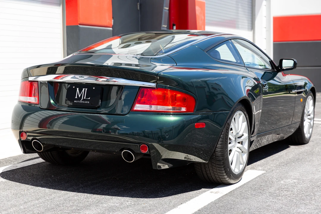 2003 Aston Martin Vanquish 1st Gen - Image 30 of 31
