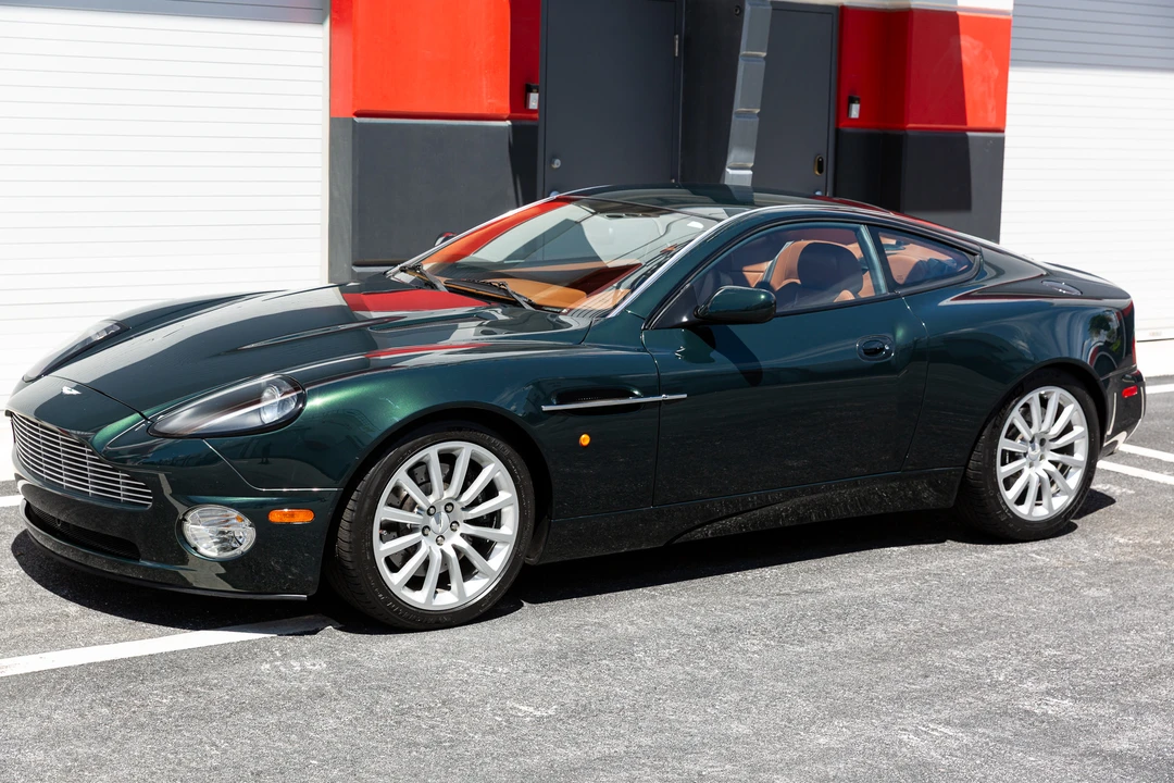 2003 Aston Martin Vanquish 1st Gen - Image 9 of 31
