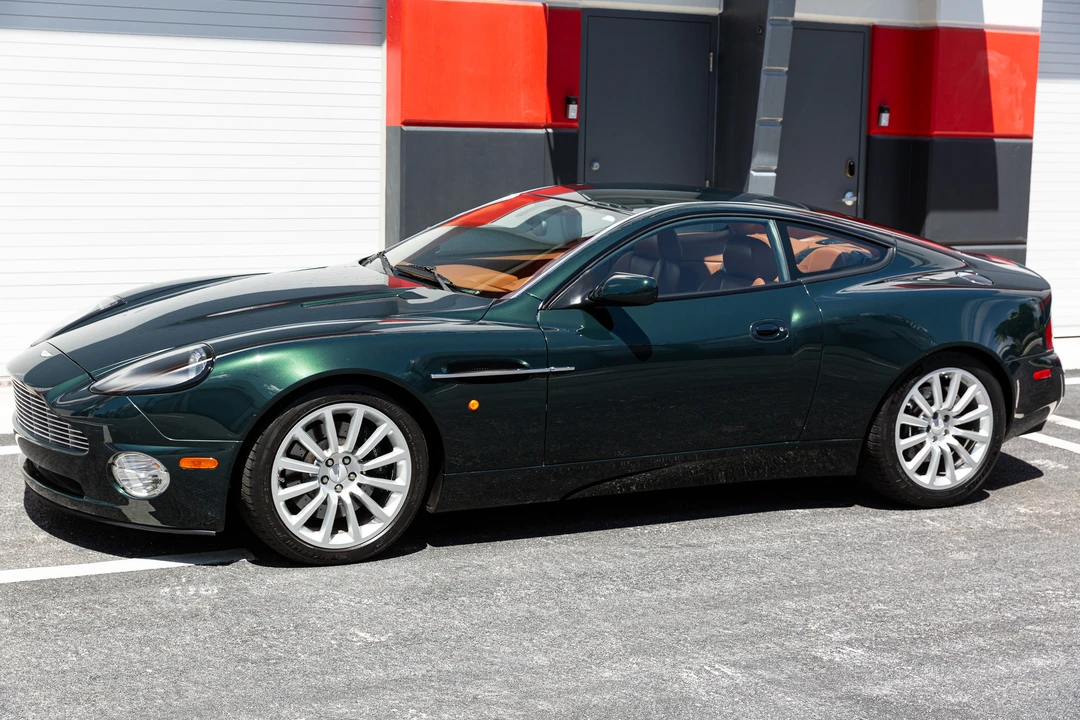 2003 Aston Martin Vanquish 1st Gen - Image 10 of 31