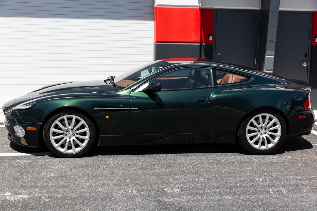 2003 Aston Martin Vanquish 1st Gen - Image 12 of 31