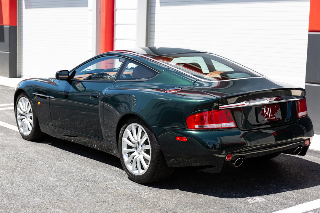 2003 Aston Martin Vanquish 1st Gen - Image 19 of 31