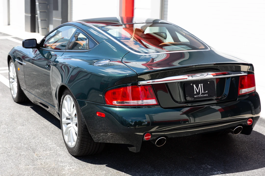 2003 Aston Martin Vanquish 1st Gen - Image 21 of 31