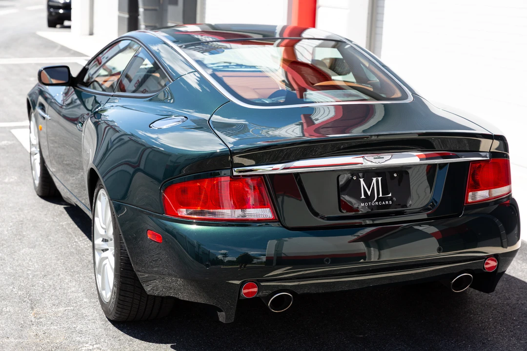 2003 Aston Martin Vanquish 1st Gen - Image 23 of 31