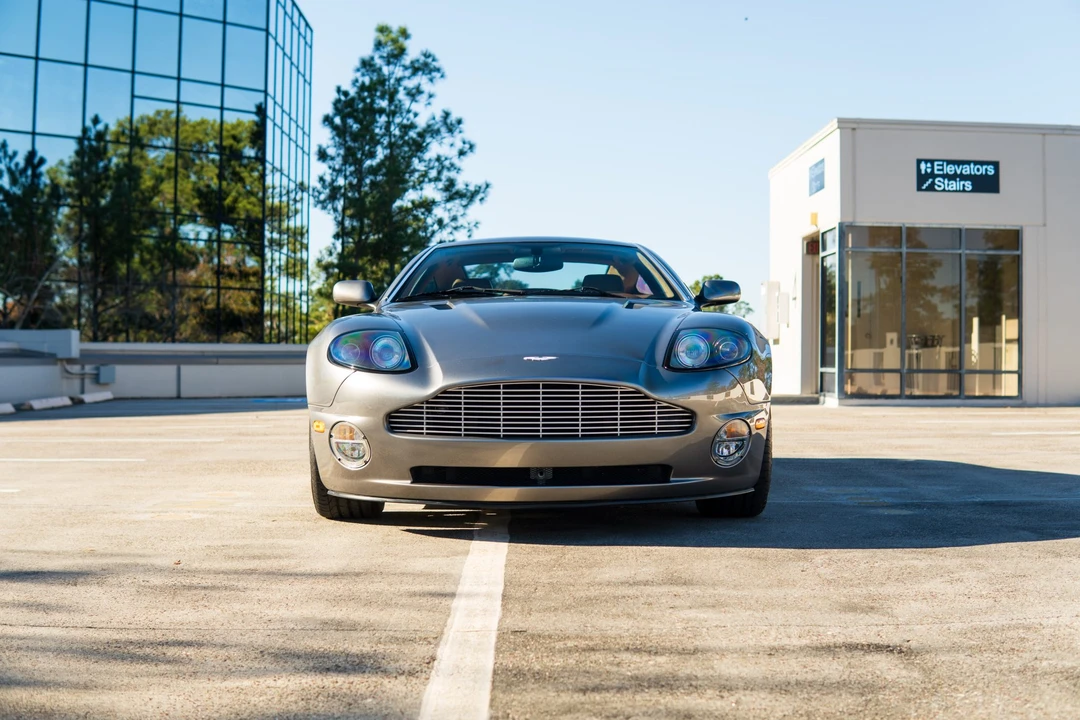 2003 Aston Martin Vanquish 1st Gen - Image 14 of 31