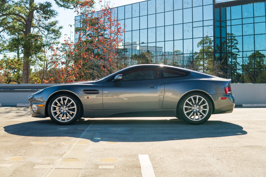 2003 Aston Martin Vanquish 1st Gen - Image 4 of 31