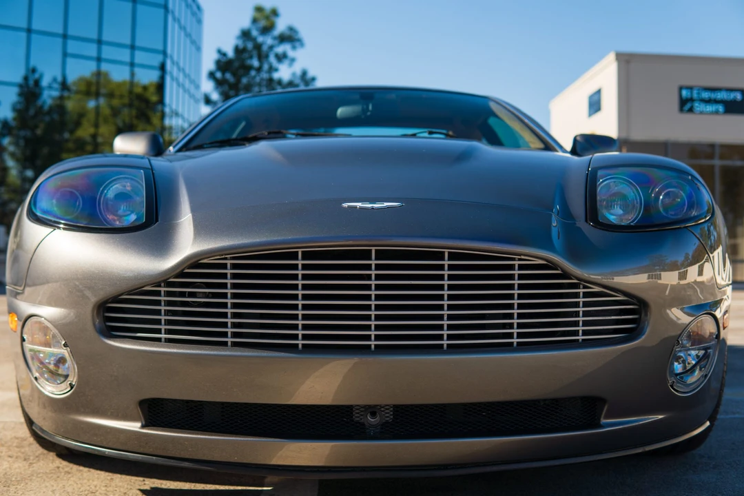 2003 Aston Martin Vanquish 1st Gen - Image 21 of 31