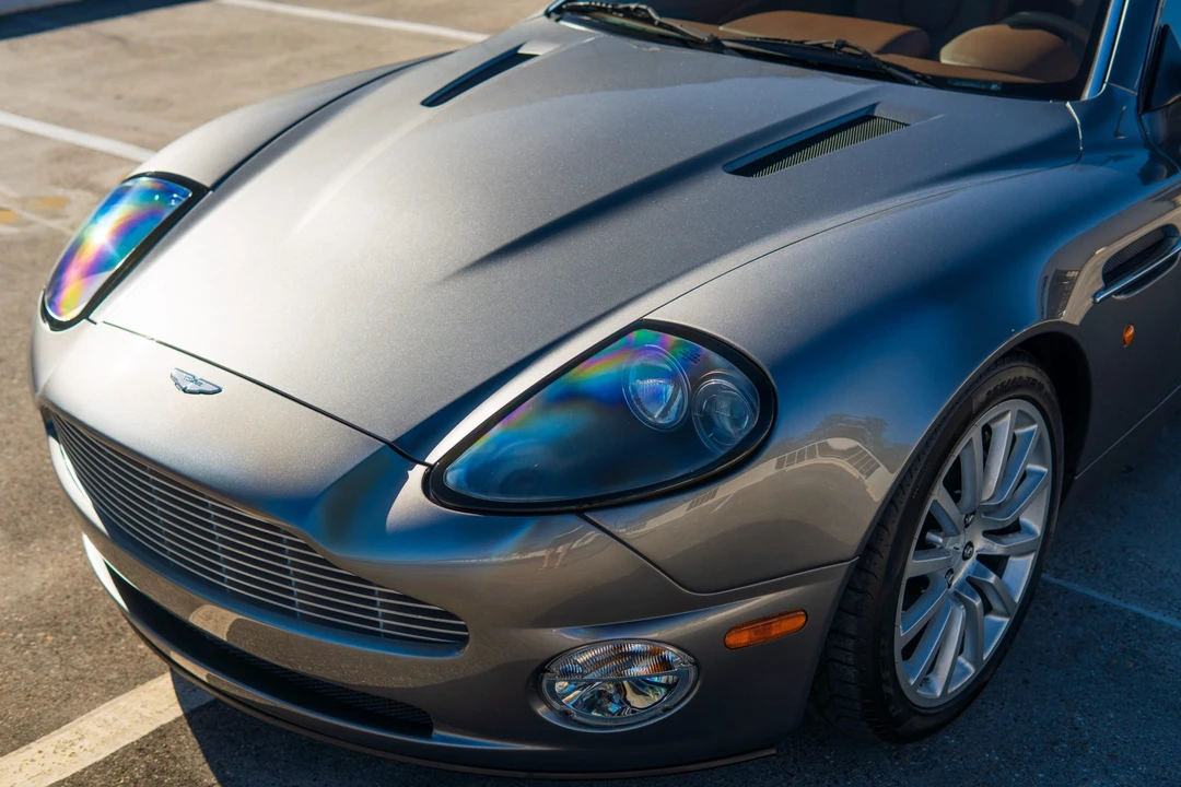 2003 Aston Martin Vanquish 1st Gen - Image 25 of 31
