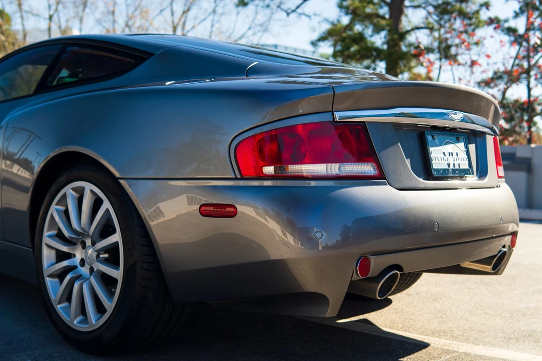 2003 Aston Martin Vanquish 1st Gen - Image 31 of 31